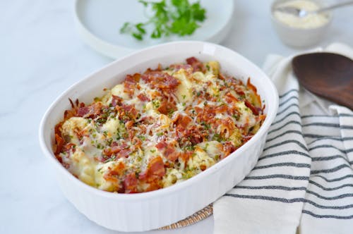 Garlic and herb cauliflower mac and cheese with bacon